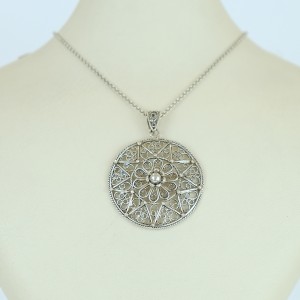 Light Model Filigree Silver Necklace