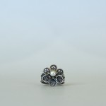 Daisy Pattern Silver Set with Pearls