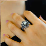 Daisy Pattern Silver Set with Pearls