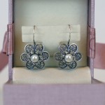 Daisy Pattern Silver Set with Pearls